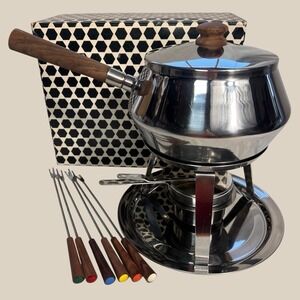 Vintage NWB Enkore TNP-1450 18:10 Stainless Steel 11 pc Fondue Set Wood Handles